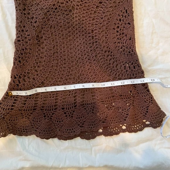 Ultra cute! Crochet sleeveless sweater top - Picture 6 of 11